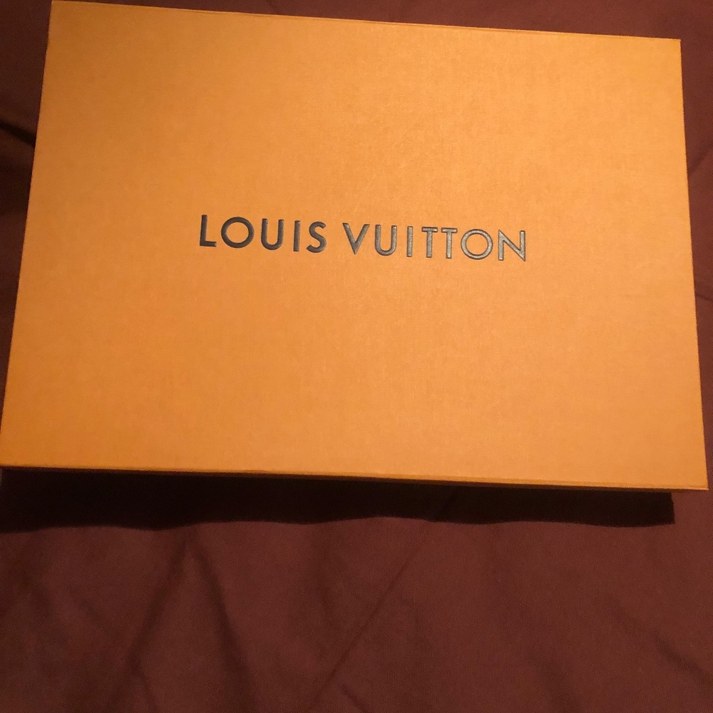Empty box